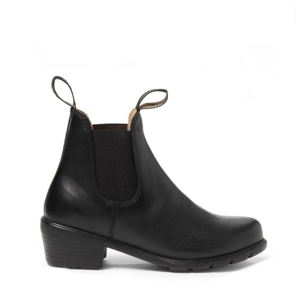 Blundstone 1671 heeled Chelsea boots black leather US 8 worn twice